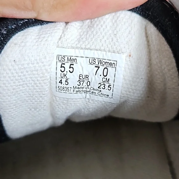 Vans Unisex Old Skool Sherpa Sneakers in Black/Checkerboard - Picture 9 of 9